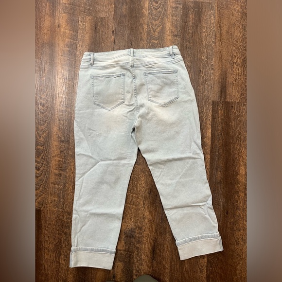 J. Jill High Rise Cropped size 12 - Picture 3 of 3